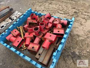 lot 1253 image: Pallet of trench box parts...