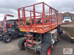 SkyJack SJ6826 RT rough terrain sci...