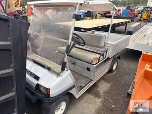 lot 1262 image: Club Car Carryall 2 turf cart - Mon...
