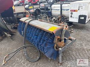 lot 1283 image: Sweepster bucket mount hydraulic br...