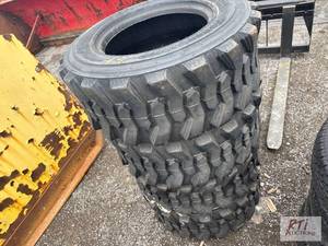 lot 1308 image: 4X Forerunner 12-16.5 skid loader t...