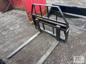 lot 1309 image: Kivel skid loader pallet forks with...