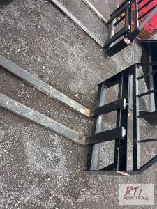 lot 1311 image: Kivel 48in pallet forks for skid lo...