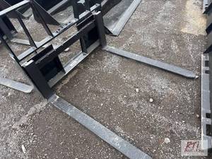 lot 1321 image: Kivel heavy duty pallet forks for s...