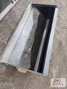 lot 1326 image: Swict 66in GP bucket for skid loade...