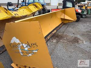 lot 1331 image: 16ft bucket mount snow pusher with ...
