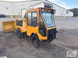 lot 1351 image: MT trackless machine, 4WD, Diesel e...