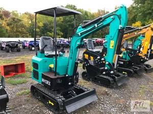 lot 40 image: CF Industry MH13RX mini excavator, ...
