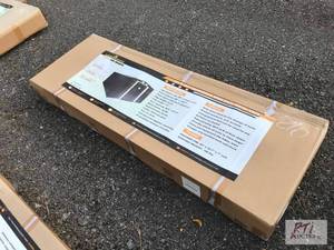 lot 53 image: LandHonor 8ft x 10ft galvanized ape...