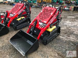 lot 64 image: AGT Industrial YSRT14 mini track sk...