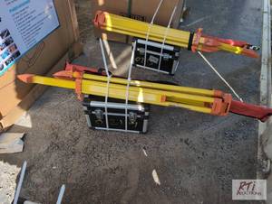 lot 75 image: Laser transit with tripod and gradi...