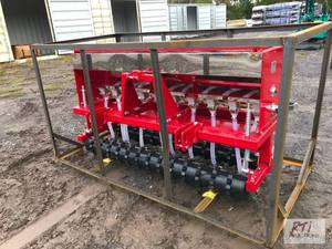 lot 94 image: AGT 3pt hitch drill seeder. MDI It...