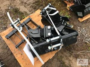 lot 116 image: Mini excavator attachment kit with ...