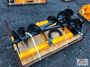 lot 125 image: Future Hydraulic post hole digger w...