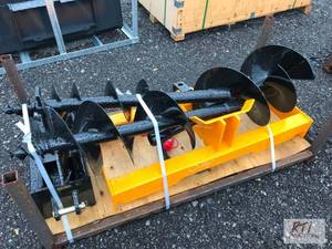 lot 126 image: Future Hydraulic post hole digger w...