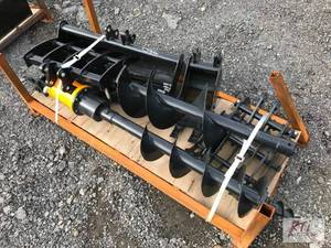 lot 135 image: Mini excavator kit with post hole d...