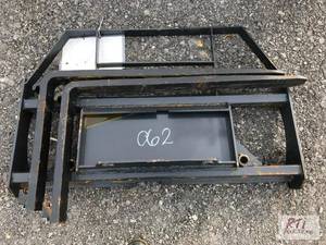 lot 141 image: Mini skid loader carriage for bale ...