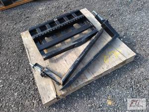 lot 144 image: Mini skid loader light duty 35in pa...