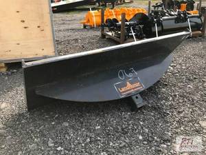 lot 148 image: Trailer hitch receiver for skid loa...