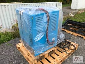 lot 162 image: Electro Network power battery charg...