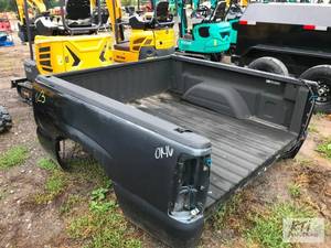 lot 185 image: Chevy  GMC 2006-2009 5.5 box with ...