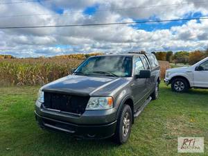 lot 19 image: 2008 Ford F150 extended cab pickup....