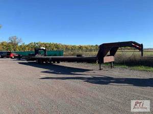 lot 54 image: 2011 P.J. Trailer Gooseneck Equipme...