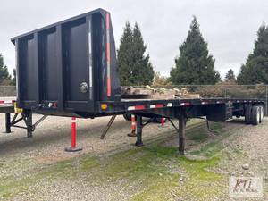 lot 70 image: 1999 Stoughton 48ft flatbed tandem ...