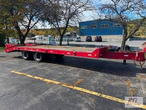 lot 71 image: 1997 Talbert 20 ton tag trailer. VI...