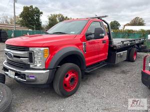 lot 75 image: 2017 Ford F-550 Rollback Truck. VIN...
