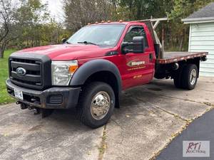 lot 81 image: 2011 Ford F-450 pickup truck. VIN 1...