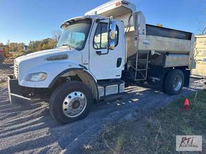 lot 102 image: 2006 Freightliner Business Class M2...