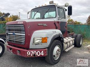 lot 121 image: 1995 Ford L9000 Aero Max 106 road t...