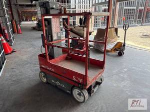 lot 175 image: 2017 Skyjack SJ16 vertical mast lif...