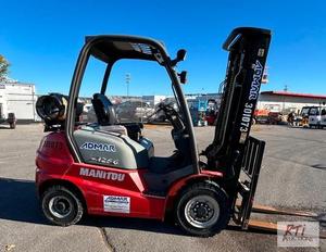 lot 177 image: 2020 Manitou MI25G fork lift, 3 sta...