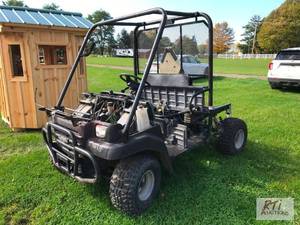 lot 221 image: Kawasaki Mule, missing bed, seat an...