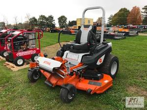 lot 250 image: New Stihl RZ 972i commercial zero t...