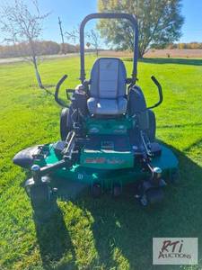 lot 252 image: Bob-Cat zero turn, 61in, 29hp Kohle...