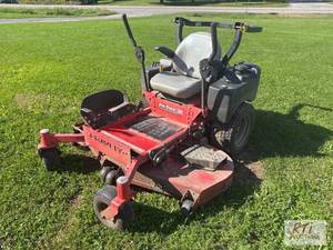 lot 258 image: Gravely Pro-Turn 60 Commercial Zero...