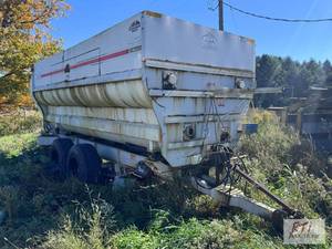 lot 304 image: Kuhn Knight RoughageMaxx 4072 Feede...
