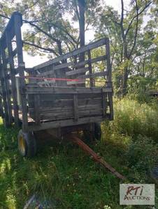 lot 314 image: Hay Wagon. Good running gear. The i...