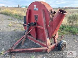 lot 322 image: Case 600 Silage Blower. Operational...