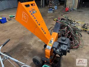 lot 494 image: YardMax YW7565 chipper shredder. Br...