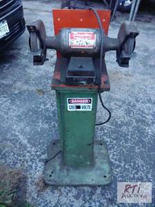 lot 529 image: Dayton Bench Grinder on Heavy Cast ...