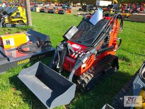 lot 43 image: Vorx NL360 tracked mini skid loader...
