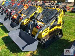 lot 58 image: Vorx NL360 tracked mini skid loader...