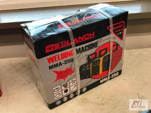 lot 66 image: SDLanch MIG-250 welding machine. M...