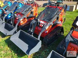 lot 67 image: Vorx NL360 tracked mini skid loader...