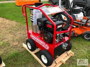 lot 84 image: Easy Kleen Magnum Gold 4000 hot hig...