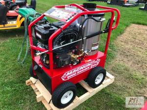 lot 87 image: Easy Kleen Magnum Gold 4000 hot hig...